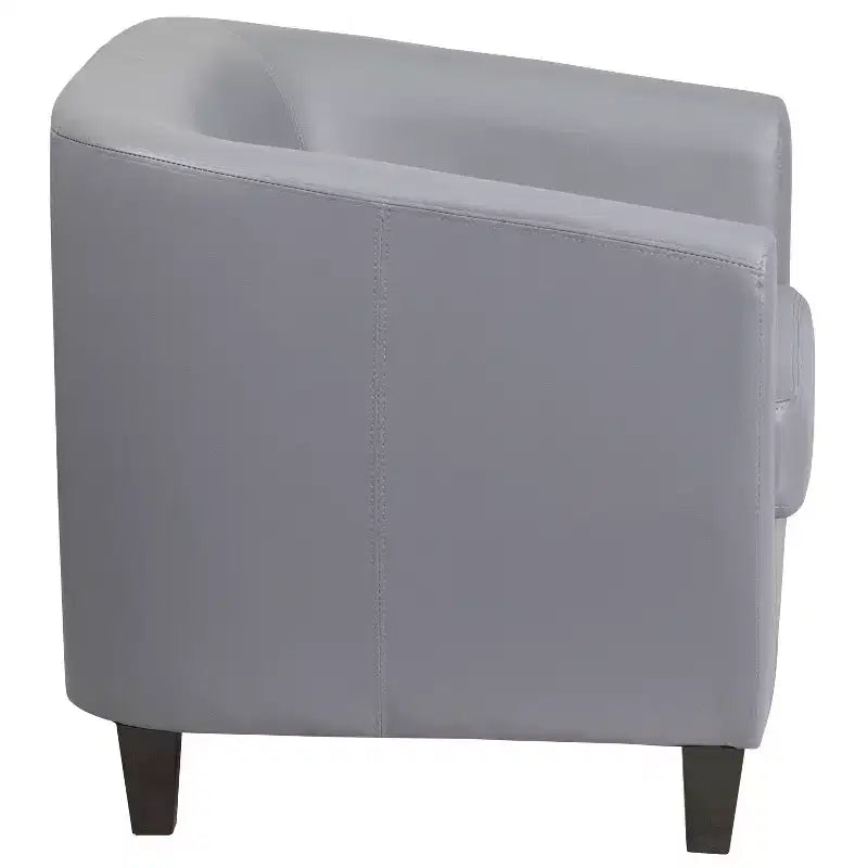 Fauteuil de salon en cuir avec accoudoirs inclinés