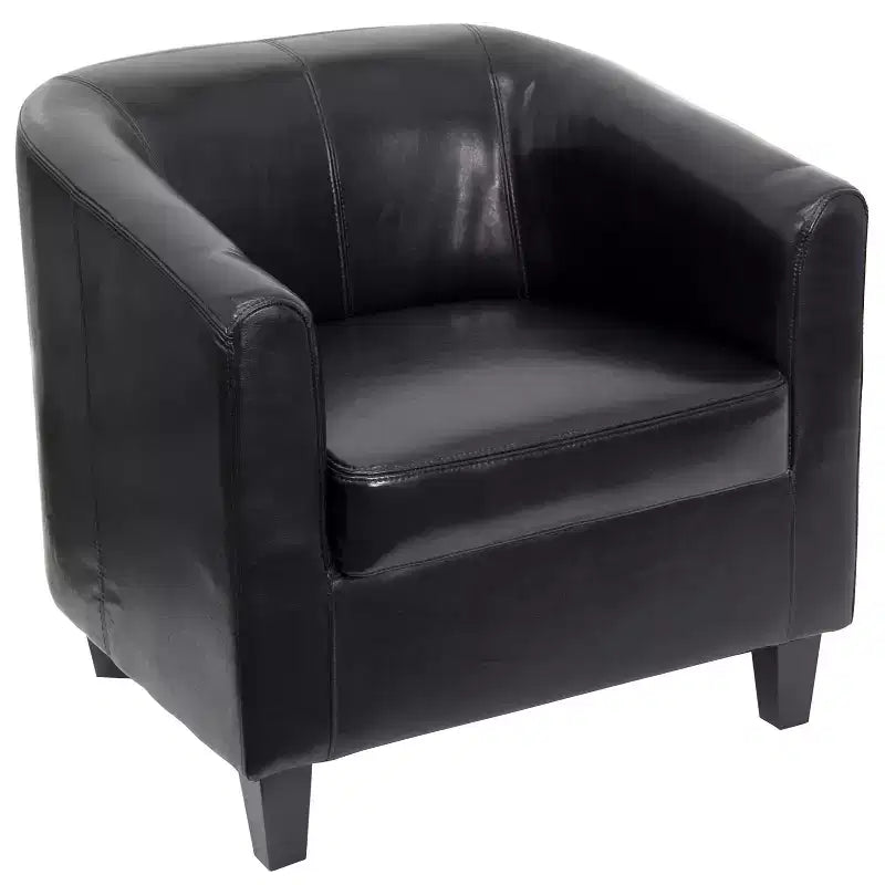 Fauteuil de salon en cuir avec accoudoirs inclinés